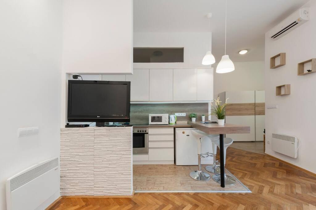 Szent Istvan Ter 4 Next To Basilica A 1 Bedroom Budapest Exterior foto